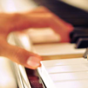 男生把困困放到女生困困里在
