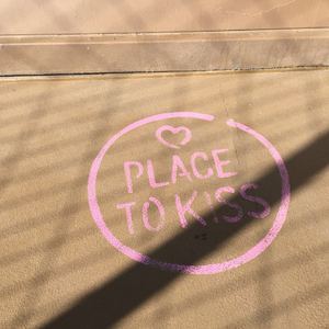 男生把困困放到女生困困里在
